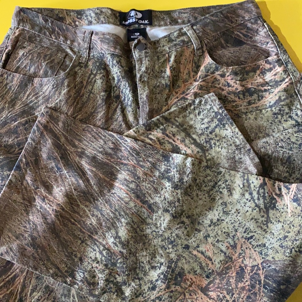 Mossy Oak Camouflage pants !